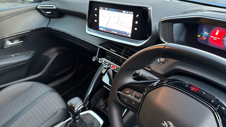 Peugeot 208 1.2 PureTech 100 Allure Premium + 5dr Petrol Hatchback